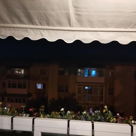 Bloom Box Apartments Craiova Dış mekan fotoğraf
